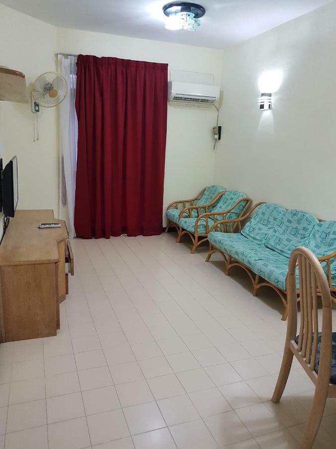 Home Stay Bayu Emas Appartment, باتو فيرينغي المظهر الخارجي الصورة